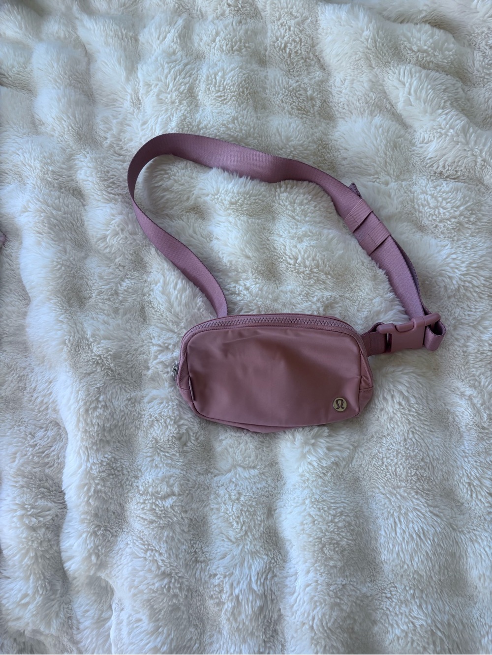 Lululemon Pink Belt Bag - Everywhere Belt Bag 1L - Picture 3 of 7